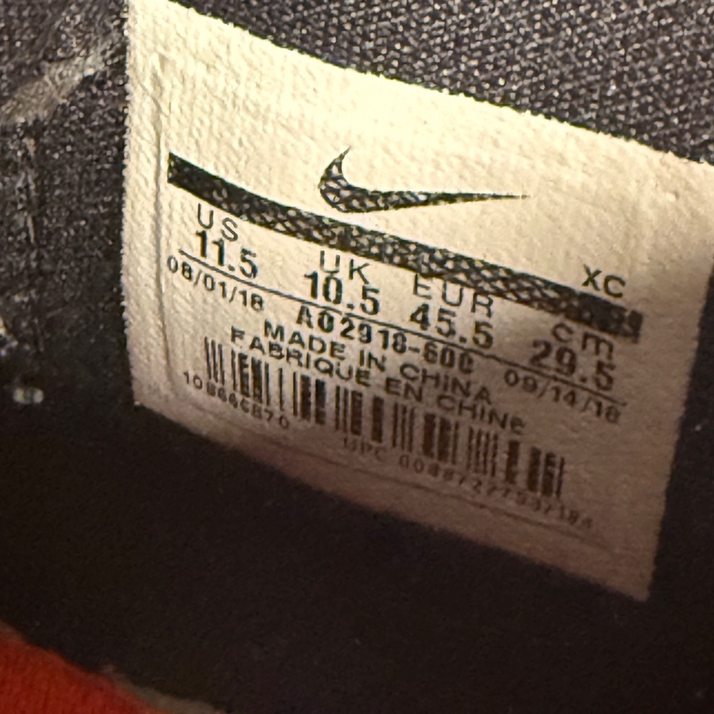 Size 11.5 - Nike Kyrie 5 EP Bred - AO2919-600 - Picture 9 of 11